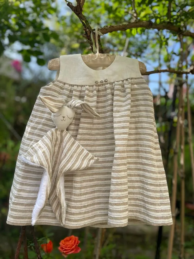 Vestidito de niña de lino